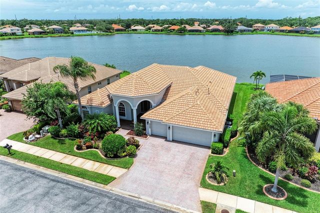6988 74TH STREET CIRCLE E, Bradenton, FL 34203