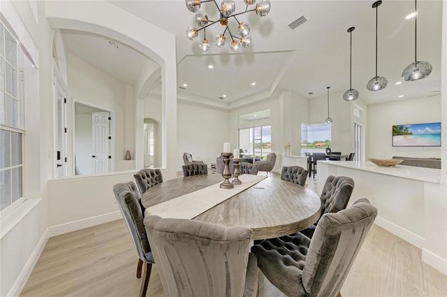6988 74TH STREET CIRCLE E, Bradenton, FL 34203