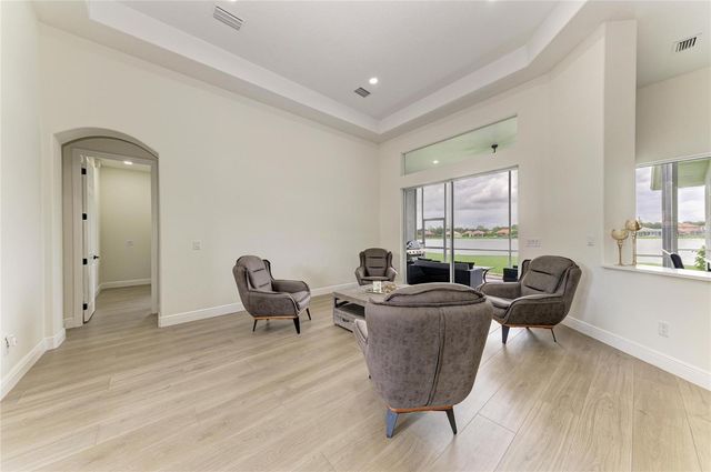 6988 74TH STREET CIRCLE E, Bradenton, FL 34203
