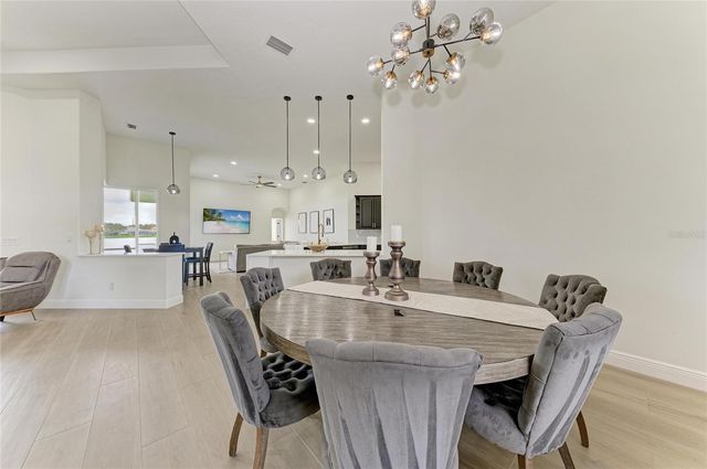6988 74TH STREET CIRCLE E, Bradenton, FL 34203
