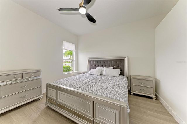 6988 74TH STREET CIRCLE E, Bradenton, FL 34203