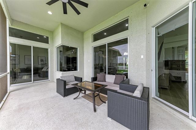 6988 74TH STREET CIRCLE E, Bradenton, FL 34203