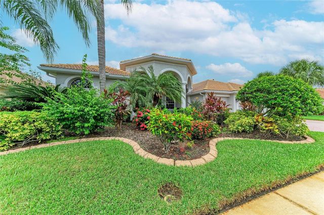 6988 74TH STREET CIRCLE E, Bradenton, FL 34203