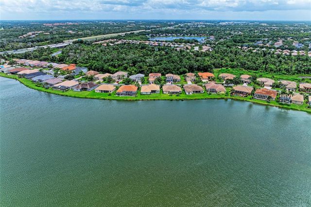 6988 74TH STREET CIRCLE E, Bradenton, FL 34203