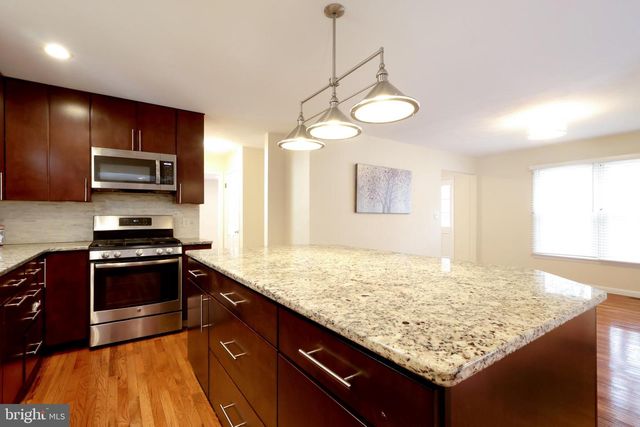 24 WILTS LN, State College, PA 16803