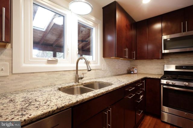 24 WILTS LN, State College, PA 16803