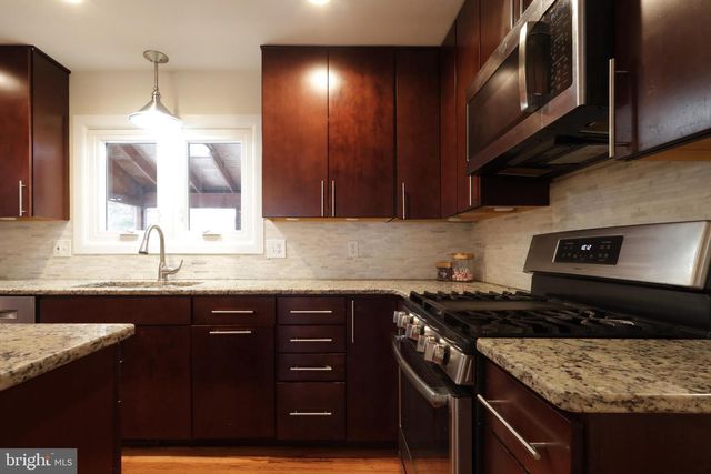 24 WILTS LN, State College, PA 16803