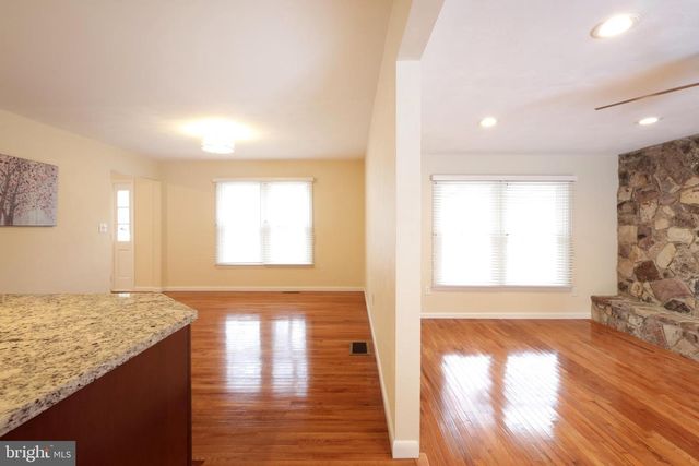 24 WILTS LN, State College, PA 16803