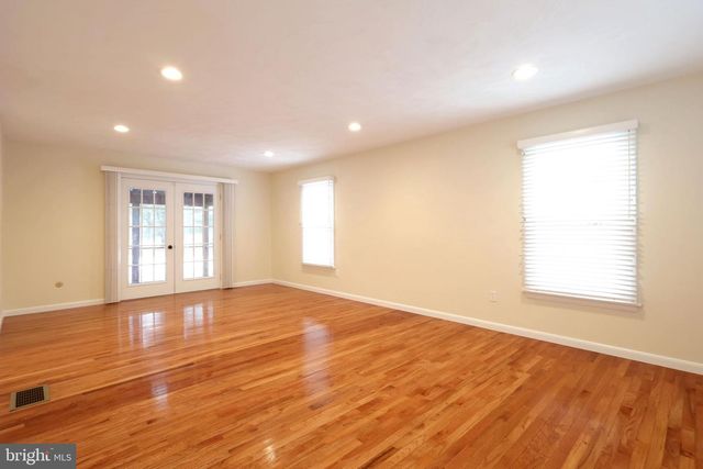 24 WILTS LN, State College, PA 16803