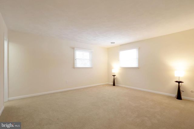 24 WILTS LN, State College, PA 16803