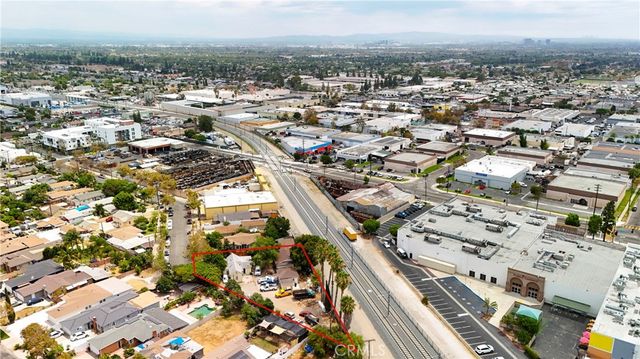 2430 W 6th Street A&B, Santa Ana, CA 92703