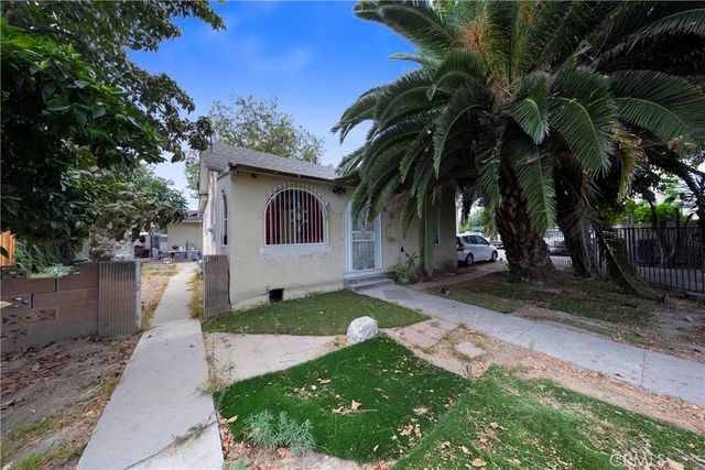 2430 W 6th Street A&B, Santa Ana, CA 92703