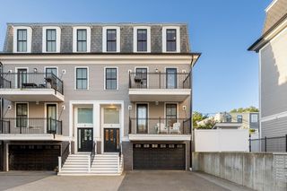 893 E 2nd St 9, Boston, MA 02127