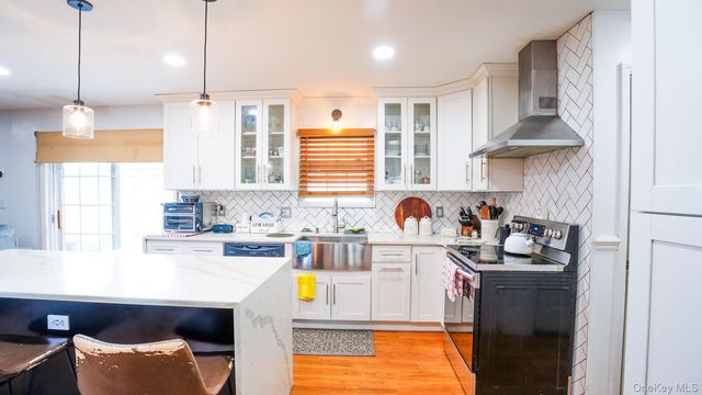 65 Williams Avenue, Amityville, NY 11701