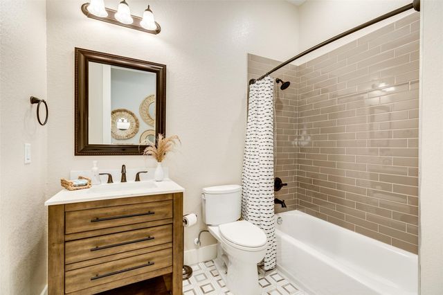2314 Bernardo De Galvez Avenue, Galveston, TX 77550