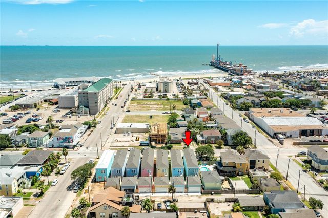 2314 Bernardo De Galvez Avenue, Galveston, TX 77550