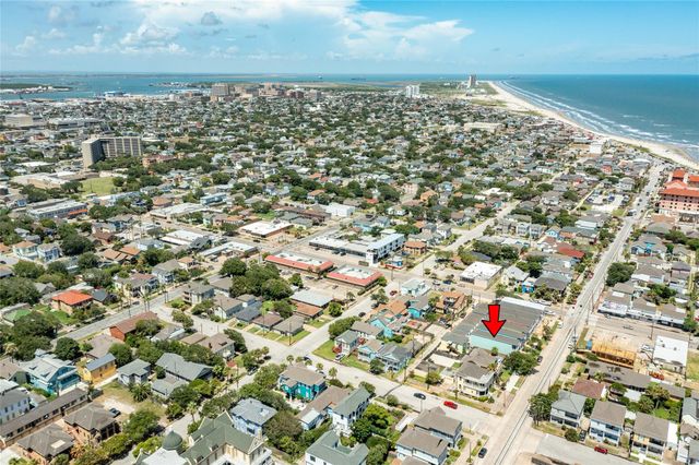2314 Bernardo De Galvez Avenue, Galveston, TX 77550