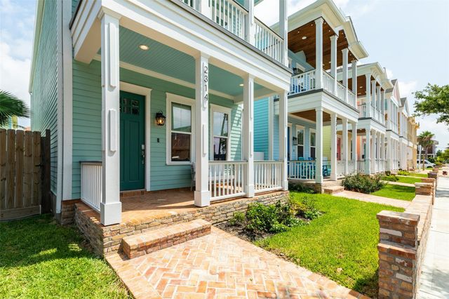 2314 Bernardo De Galvez Avenue, Galveston, TX 77550