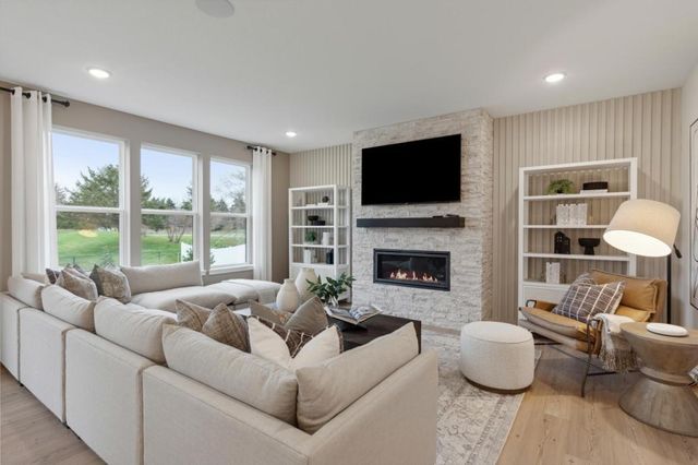 4602 Island Park Bay, Woodbury, MN 55129