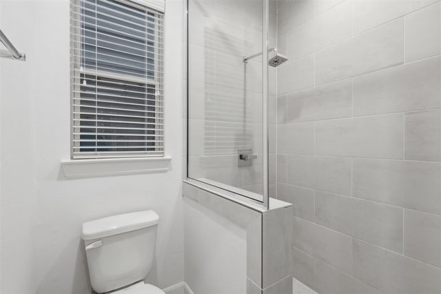 2709 Clinton Drive, Houston, TX 77020