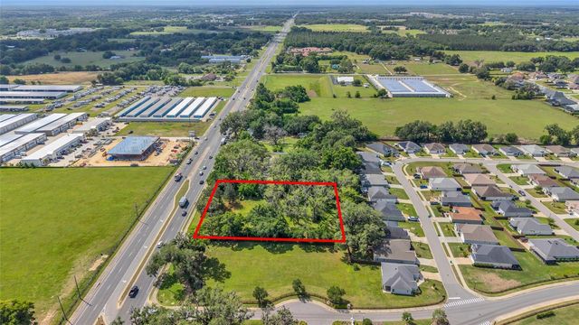 11338 N US HIGHWAY 301, Oxford, FL 34484