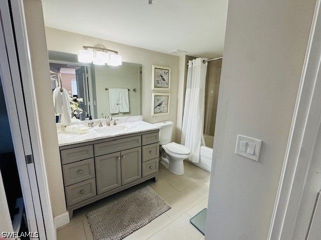 1150 Wildwood Lakes BLVD 8-207, Naples, FL 34104