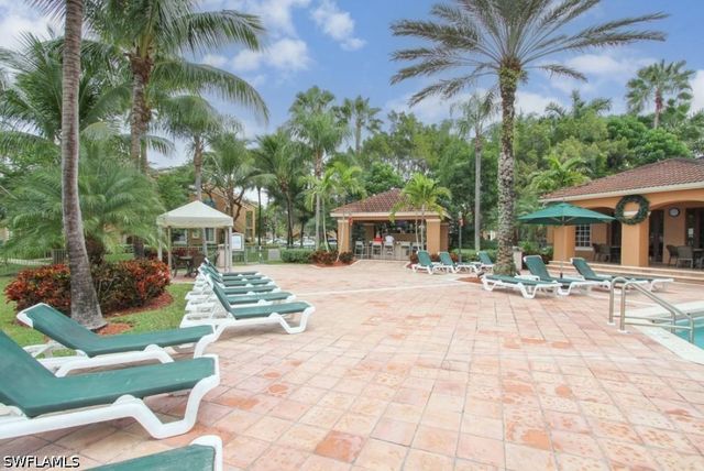 1150 Wildwood Lakes BLVD 8-207, Naples, FL 34104