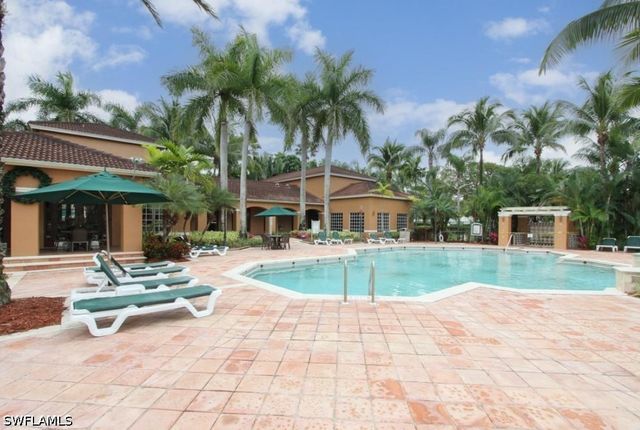 1150 Wildwood Lakes BLVD 8-207, Naples, FL 34104