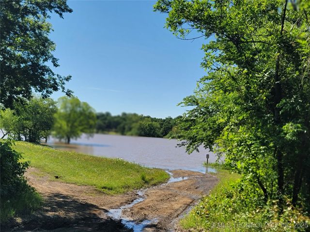 107716 S 4165 Road, Checotah, OK 74426