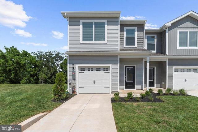 8113 BARTHOLOMEW CT, Baltimore, MD 21206