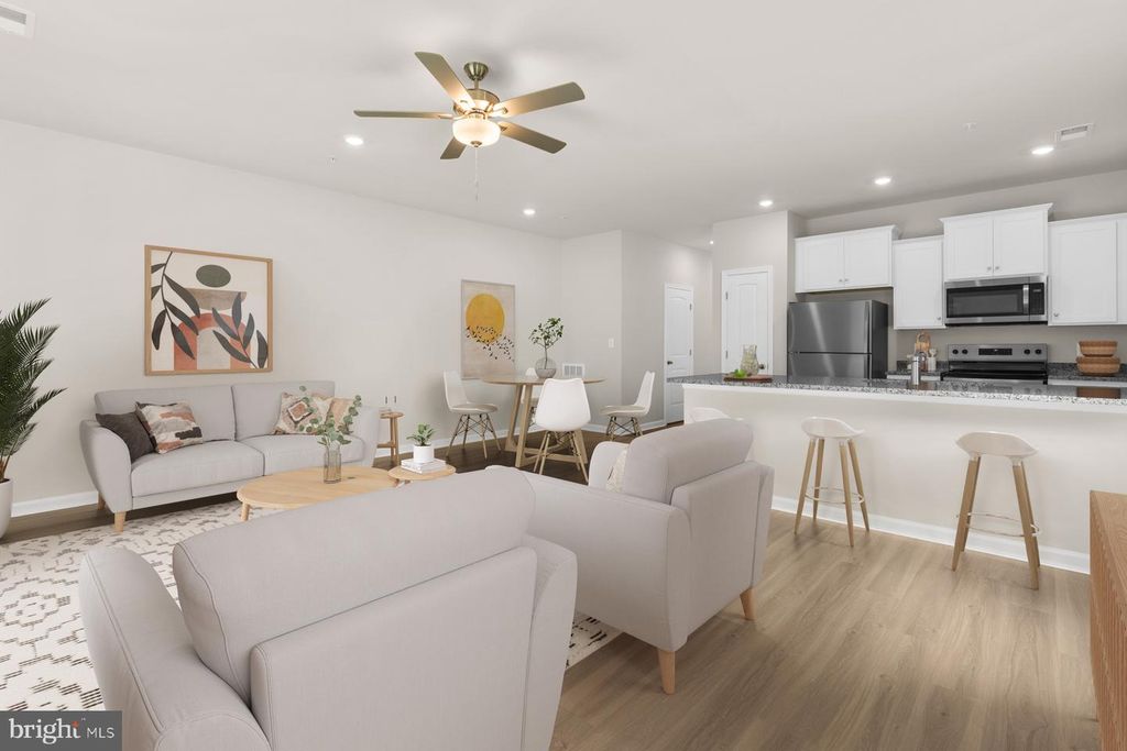 Image 12 of property listing at 8113 BARTHOLOMEW CT, Baltimore, MD 21206