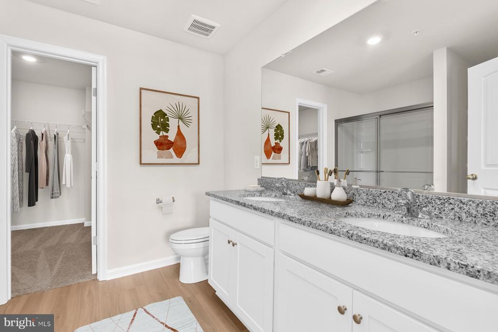 Image 15 of property listing at 8113 BARTHOLOMEW CT, Baltimore, MD 21206