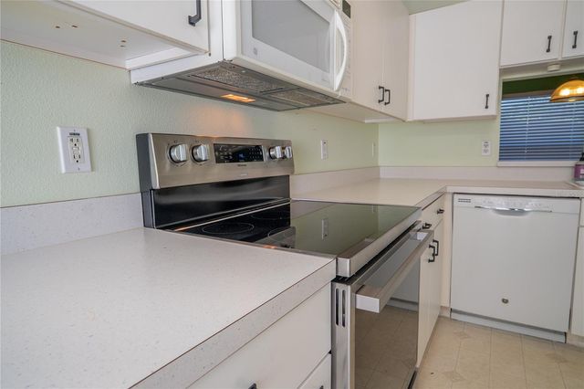 3559 CAPLAND AVENUE, Clermont, FL 34711