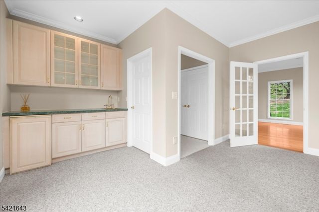 10 Blue Cliff Dr, Clinton Twp., NJ 08833