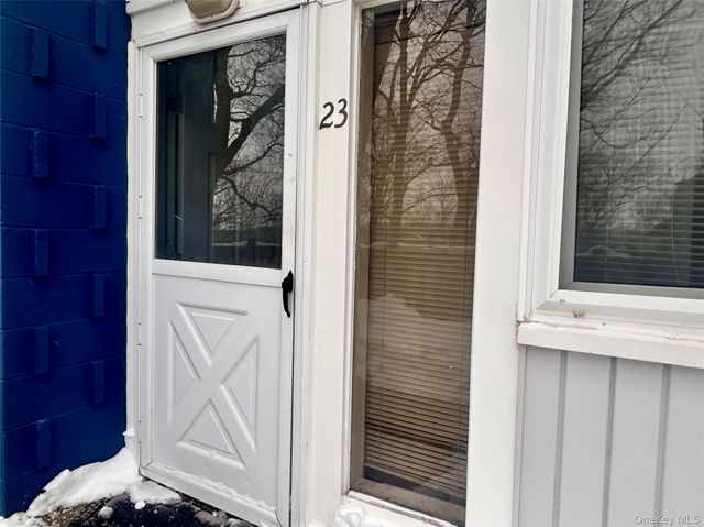 9 Wyndover Woods Lane 23, White Plains, NY 10603