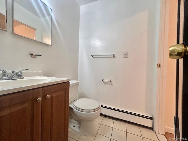 9 Wyndover Woods Lane 23, White Plains, NY 10603