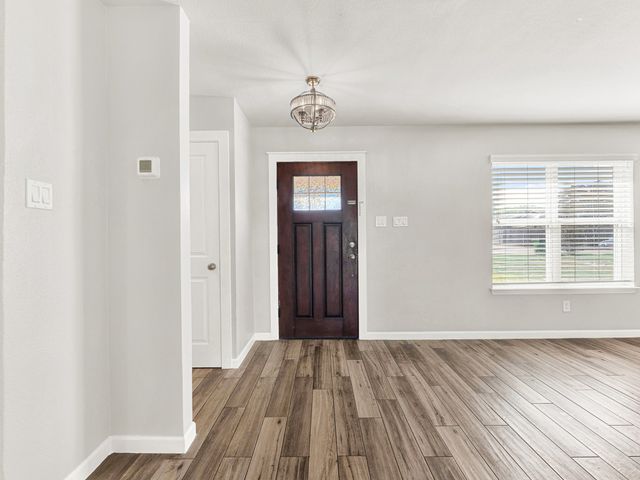2621 Ivanridge Lane, Garland, TX 75044