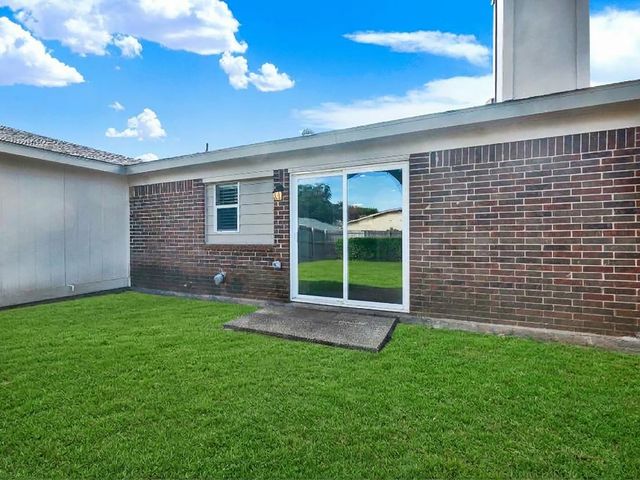 2621 Ivanridge Lane, Garland, TX 75044
