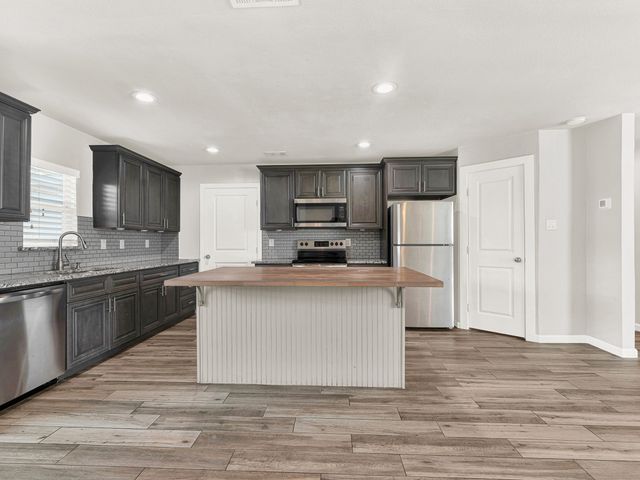 2621 Ivanridge Lane, Garland, TX 75044