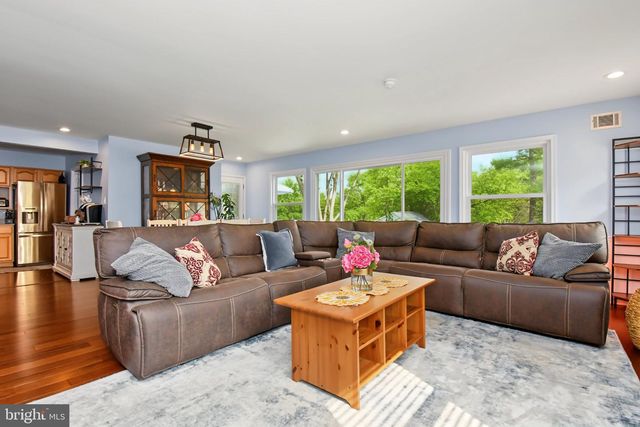 546 OLD MILL DR, Langhorne, PA 19047