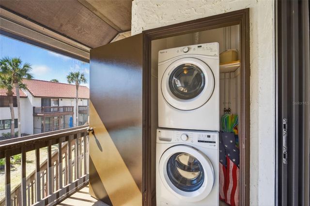 1632 STICKNEY POINT ROAD 201, Sarasota, FL 34231