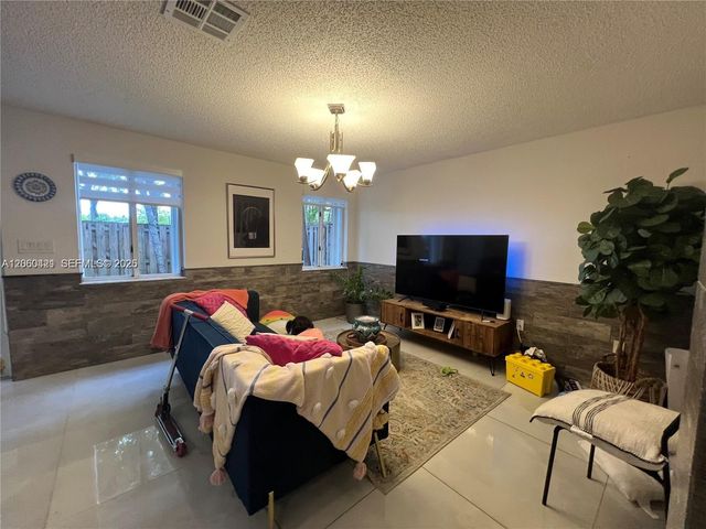 11612 NW 50th Ter 11612, Doral, FL 33178
