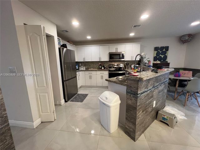 11612 NW 50th Ter 11612, Doral, FL 33178