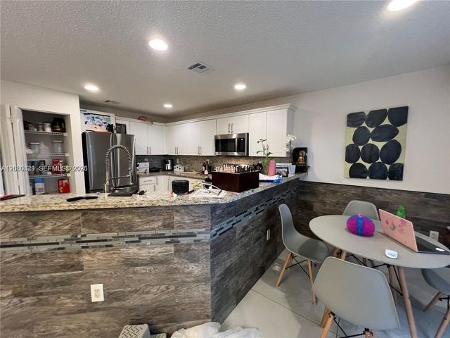 11612 NW 50th Ter 11612, Doral, FL 33178