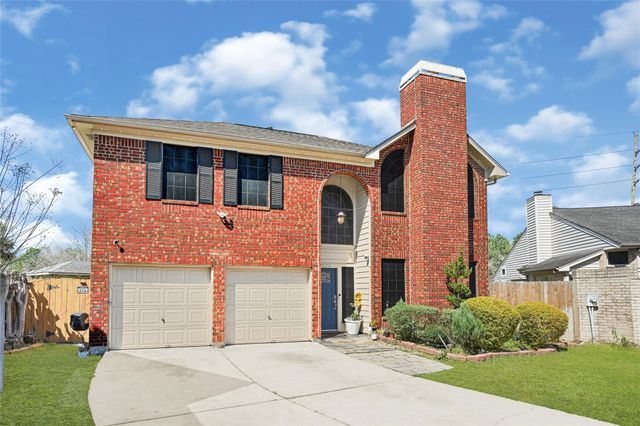 9026 Fairbloom Lane, Houston, TX 77040