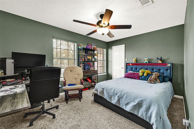 9026 Fairbloom Lane, Houston, TX 77040