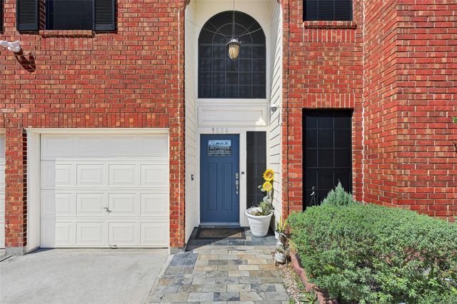 9026 Fairbloom Lane, Houston, TX 77040