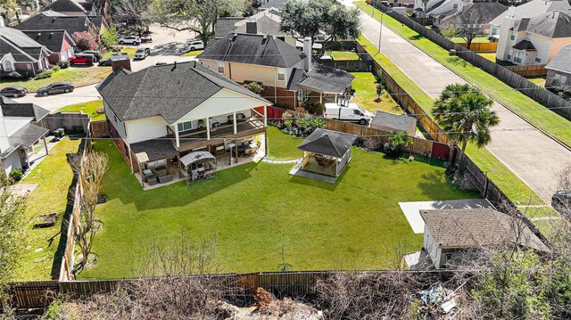 9026 Fairbloom Lane, Houston, TX 77040