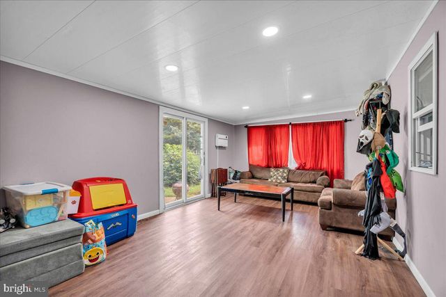 1153 FOREST GROVE RD, Vineland, NJ 08360