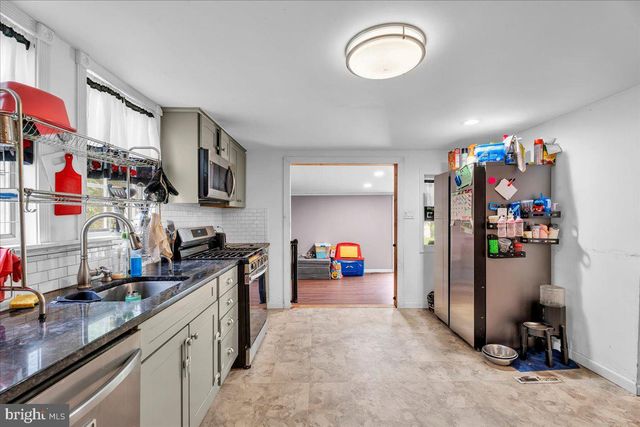 1153 FOREST GROVE RD, Vineland, NJ 08360